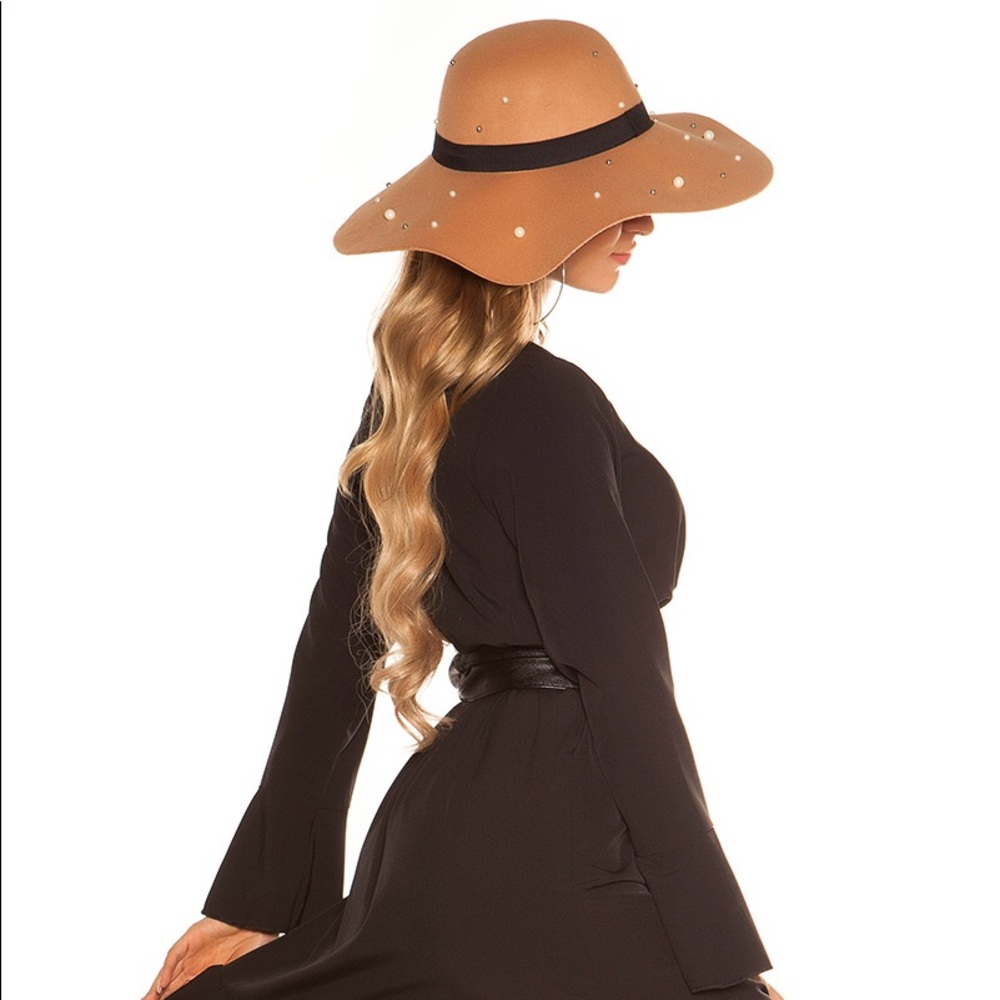 GORGEOUS TRENDY BEIGE FELT FLOPPY SUN HAT - Picture 6 of 8